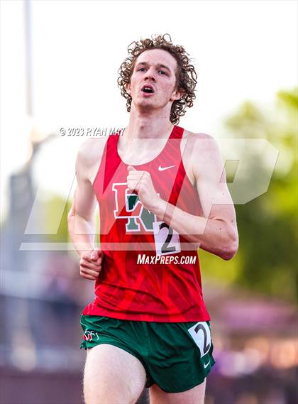 Thumbnail 2 in IHSAA Regionals photogallery.