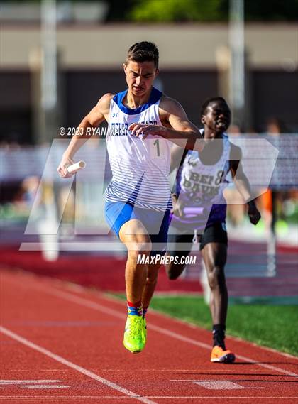 Thumbnail 1 in IHSAA Regionals photogallery.