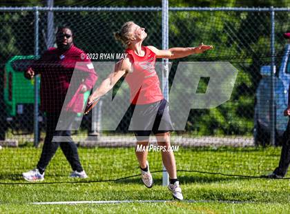 Thumbnail 3 in IHSAA Regionals photogallery.