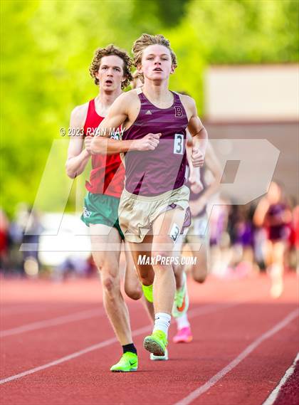 Thumbnail 3 in IHSAA Regionals photogallery.