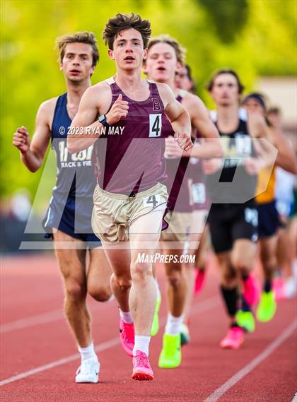 Thumbnail 2 in IHSAA Regionals photogallery.