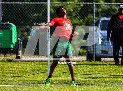 Thumbnail 1 in IHSAA Regionals photogallery.