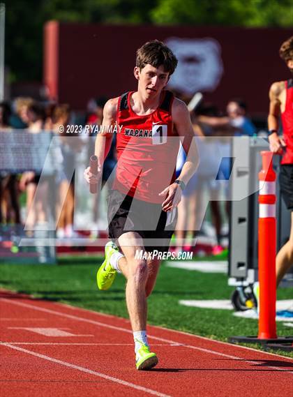 Thumbnail 3 in IHSAA Regionals photogallery.