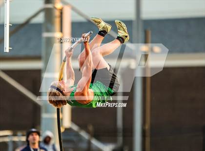 Thumbnail 1 in IHSAA Regionals photogallery.