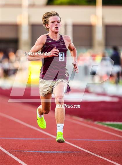 Thumbnail 3 in IHSAA Regionals photogallery.
