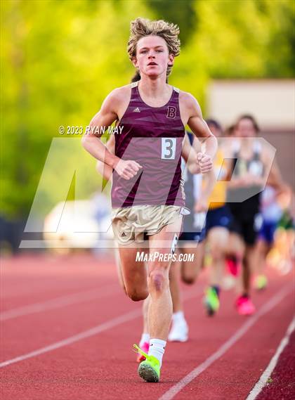 Thumbnail 1 in IHSAA Regionals photogallery.