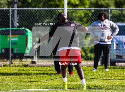 Thumbnail 2 in IHSAA Regionals photogallery.
