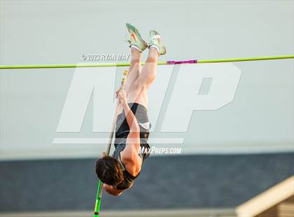 Thumbnail 1 in IHSAA Regionals photogallery.