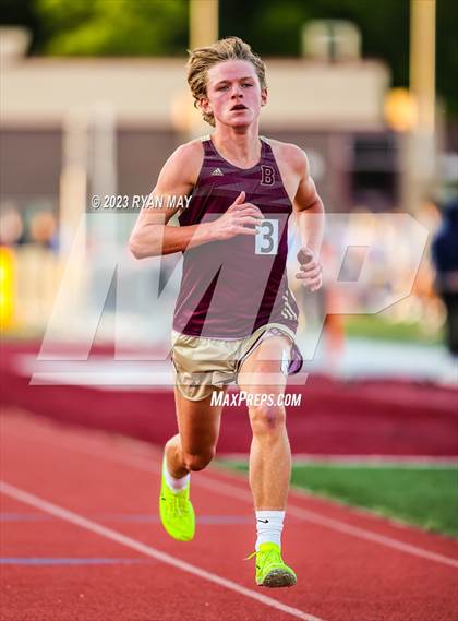 Thumbnail 1 in IHSAA Regionals photogallery.
