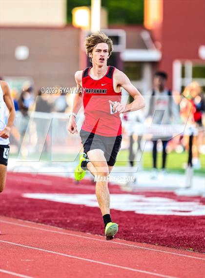 Thumbnail 2 in IHSAA Regionals photogallery.