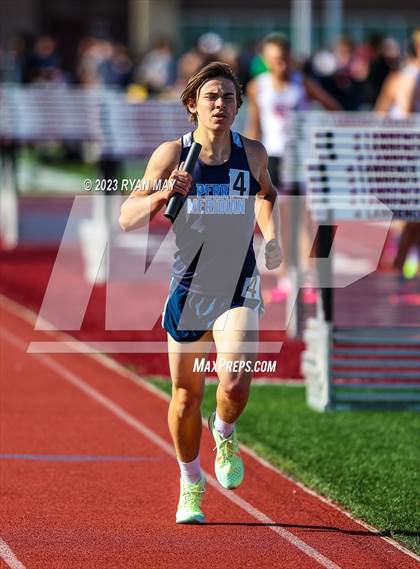 Thumbnail 2 in IHSAA Regionals photogallery.