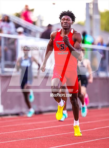 Thumbnail 1 in IHSAA Regionals photogallery.