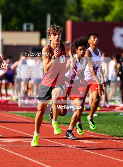 Thumbnail 3 in IHSAA Regionals photogallery.