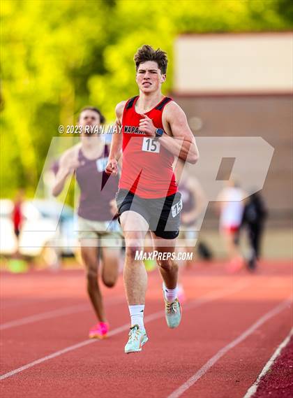 Thumbnail 2 in IHSAA Regionals photogallery.