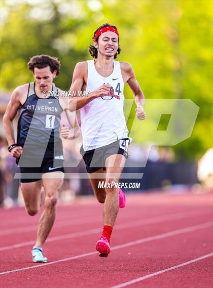 Thumbnail 1 in IHSAA Regionals photogallery.
