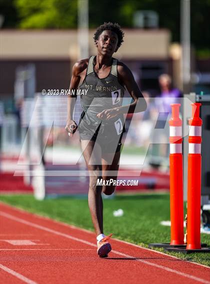 Thumbnail 3 in IHSAA Regionals photogallery.