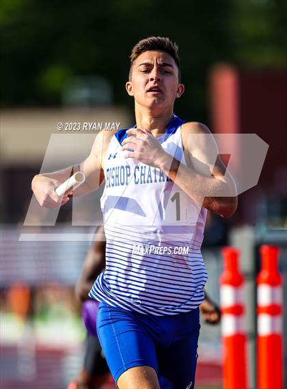 Thumbnail 3 in IHSAA Regionals photogallery.