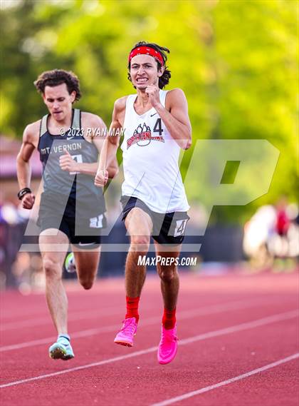 Thumbnail 3 in IHSAA Regionals photogallery.