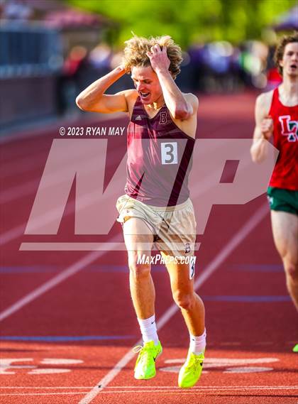 Thumbnail 1 in IHSAA Regionals photogallery.