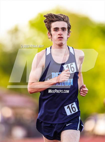 Thumbnail 2 in IHSAA Regionals photogallery.