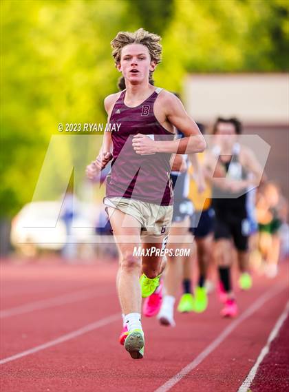 Thumbnail 3 in IHSAA Regionals photogallery.