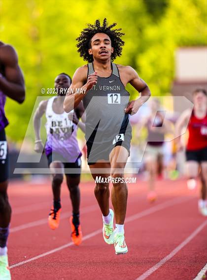 Thumbnail 1 in IHSAA Regionals photogallery.