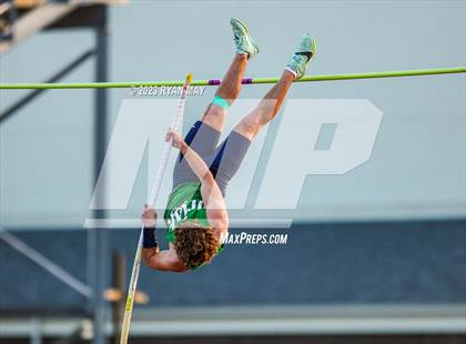 Thumbnail 1 in IHSAA Regionals photogallery.