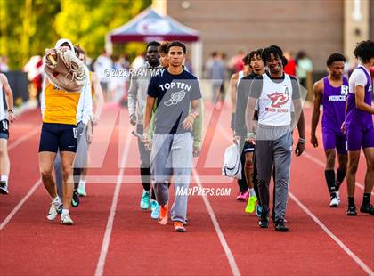 Thumbnail 3 in IHSAA Regionals photogallery.