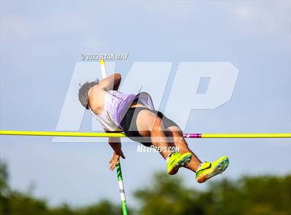 Thumbnail 3 in IHSAA Regionals photogallery.