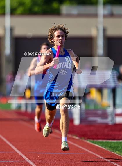 Thumbnail 1 in IHSAA Regionals photogallery.