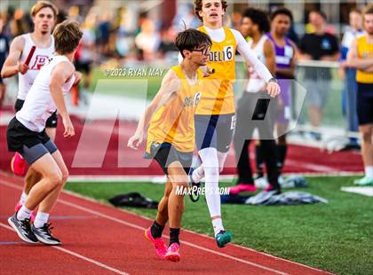 Thumbnail 3 in IHSAA Regionals photogallery.