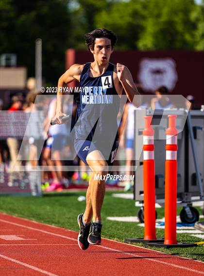 Thumbnail 3 in IHSAA Regionals photogallery.