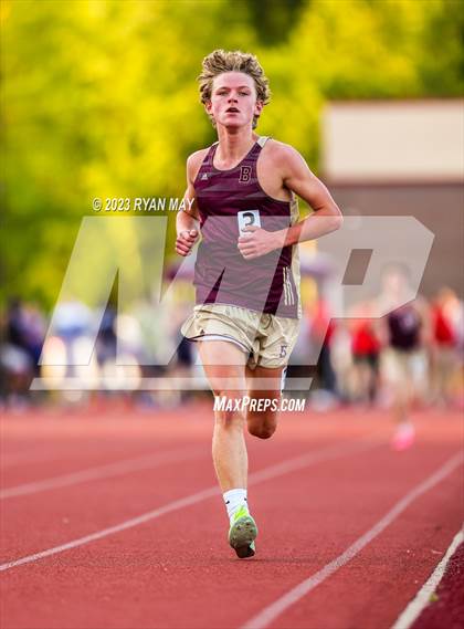 Thumbnail 1 in IHSAA Regionals photogallery.