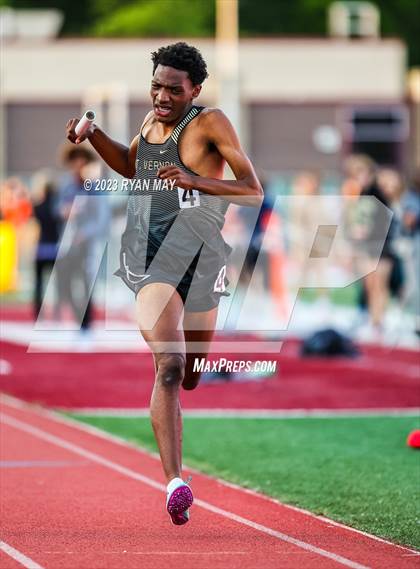Thumbnail 1 in IHSAA Regionals photogallery.