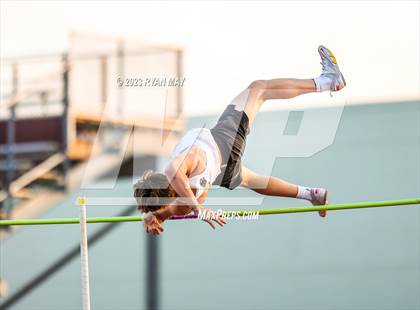 Thumbnail 3 in IHSAA Regionals photogallery.