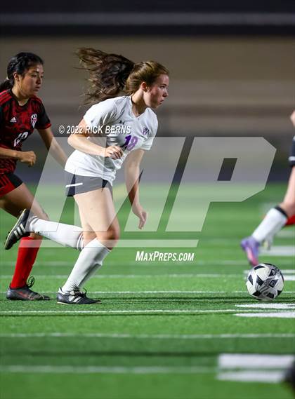 Thumbnail 1 in Willis vs MacArthur (UIL 6A Bi-District Area Playoff) photogallery.