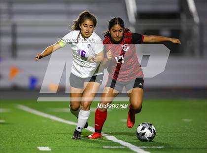 Thumbnail 2 in Willis vs MacArthur (UIL 6A Bi-District Area Playoff) photogallery.