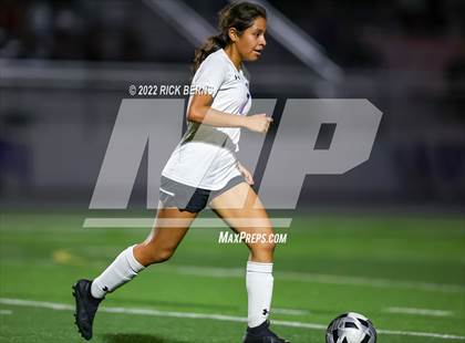 Thumbnail 2 in Willis vs MacArthur (UIL 6A Bi-District Area Playoff) photogallery.