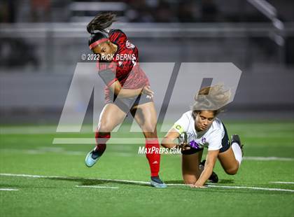 Thumbnail 2 in Willis vs MacArthur (UIL 6A Bi-District Area Playoff) photogallery.