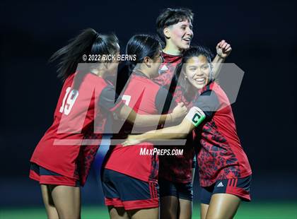 Thumbnail 1 in Willis vs MacArthur (UIL 6A Bi-District Area Playoff) photogallery.