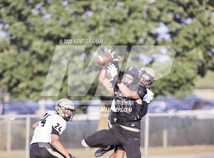 Thumbnail 2 in Mt. Vernon @ Noblesville photogallery.