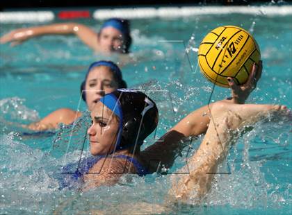 Thumbnail 1 in Davis vs St. Mary's (Davis Fall Classic) photogallery.