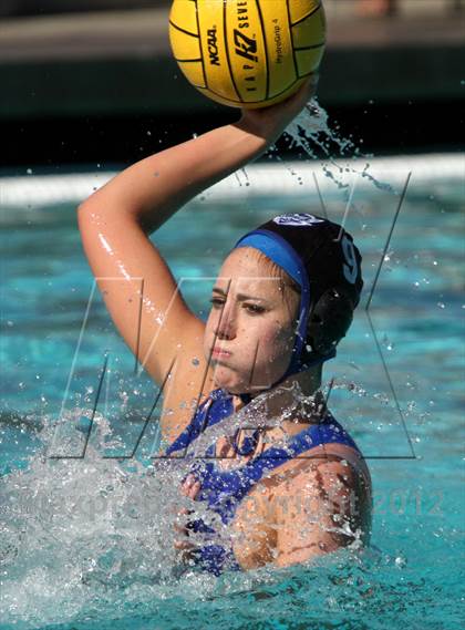 Thumbnail 2 in Davis vs St. Mary's (Davis Fall Classic) photogallery.