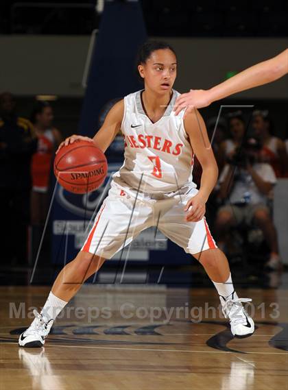 Thumbnail 1 in Saint Joseph vs. Chaminade (CIF SS D3A Final) photogallery.