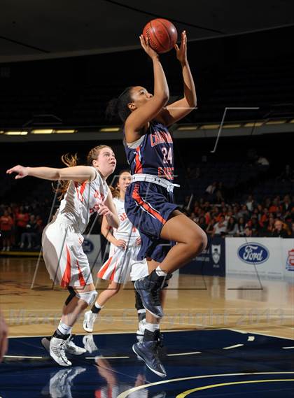 Thumbnail 3 in Saint Joseph vs. Chaminade (CIF SS D3A Final) photogallery.