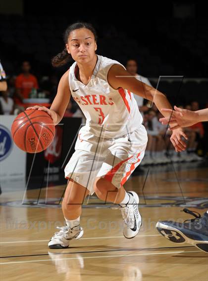 Thumbnail 1 in Saint Joseph vs. Chaminade (CIF SS D3A Final) photogallery.