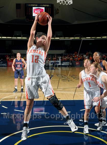 Thumbnail 1 in Saint Joseph vs. Chaminade (CIF SS D3A Final) photogallery.