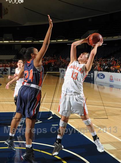 Thumbnail 3 in Saint Joseph vs. Chaminade (CIF SS D3A Final) photogallery.
