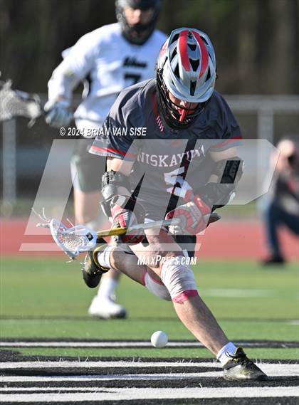 Thumbnail 2 in Niskayuna @ Shenendehowa photogallery.