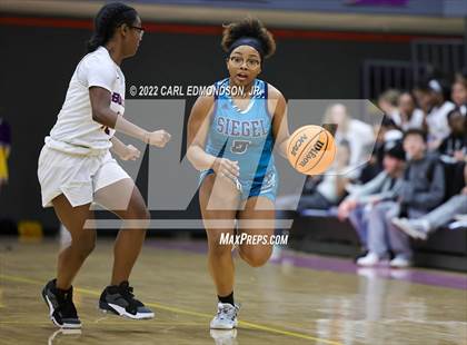 Thumbnail 1 in Siegel @ Smyrna photogallery.